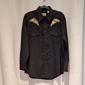 Southern Classics Vintage Black Western Shirt with Embroidered Floral Design